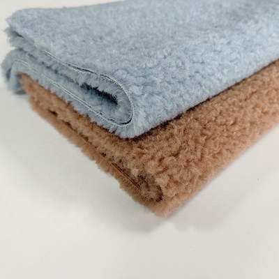 Tkanina poliestrowa Sherpa o gramaturze 390gsm
