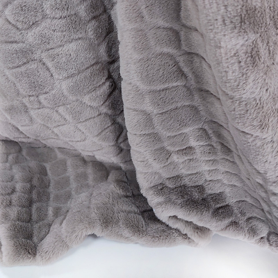 100% poliester Faux Fur Fabric Fleece 340 Gsm w jednolitym kolorze strzyżony królik